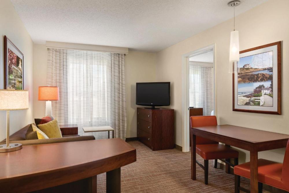One-Bedroom King Suite with Sofa Bed interior